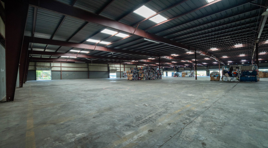 1001 Guatemozin St, Laredo, Texas 78043, 1 Bedroom Bedrooms, 11 Rooms Rooms,2 BathroomsBathrooms,Commercial/industrial,For Rent,1001 Guatemozin St,20263643