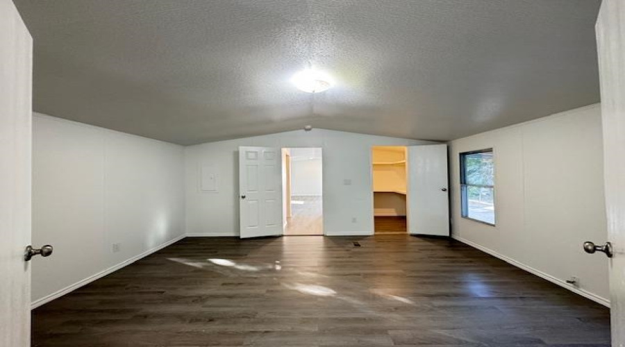 3509 Paradise Dr, Laredo, Texas 78046, 4 Bedrooms Bedrooms, 6 Rooms Rooms,2 BathroomsBathrooms,Residential,For Sale,3509 Paradise Dr,20263635