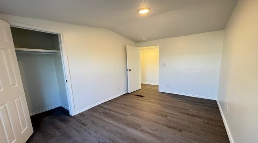 3509 Paradise Dr, Laredo, Texas 78046, 4 Bedrooms Bedrooms, 6 Rooms Rooms,2 BathroomsBathrooms,Residential,For Sale,3509 Paradise Dr,20263635