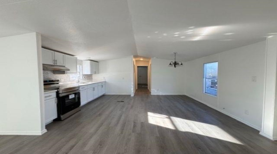 3509 Paradise Dr, Laredo, Texas 78046, 4 Bedrooms Bedrooms, 6 Rooms Rooms,2 BathroomsBathrooms,Residential,For Sale,3509 Paradise Dr,20263635