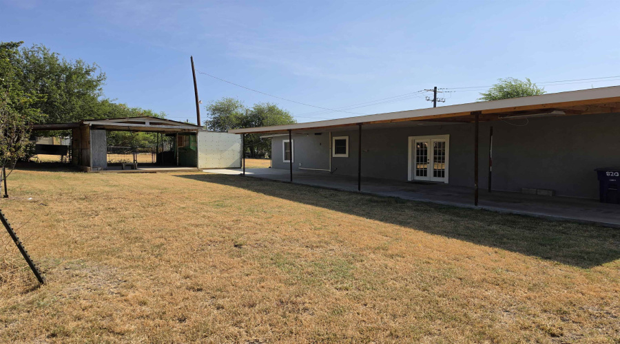 820 Stewart St, Laredo, Texas 78040, 4 Bedrooms Bedrooms, 6 Rooms Rooms,2 BathroomsBathrooms,Residential,For Sale,820 Stewart St,20263636