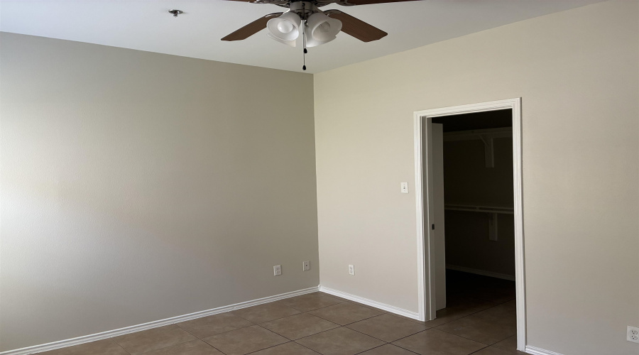 5402 Marcella Ave, LAREDO, Texas 78041, 2 Bedrooms Bedrooms, 4 Rooms Rooms,1 BathroomBathrooms,Residential,For Rent,5402 Marcella Ave,20263637