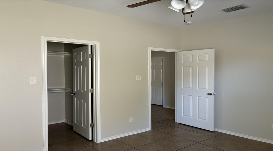 5402 Marcella Ave, LAREDO, Texas 78041, 2 Bedrooms Bedrooms, 4 Rooms Rooms,1 BathroomBathrooms,Residential,For Rent,5402 Marcella Ave,20263637