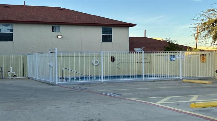 5402 Marcella Ave, LAREDO, Texas 78041, 2 Bedrooms Bedrooms, 4 Rooms Rooms,1 BathroomBathrooms,Residential,For Rent,5402 Marcella Ave,20263637