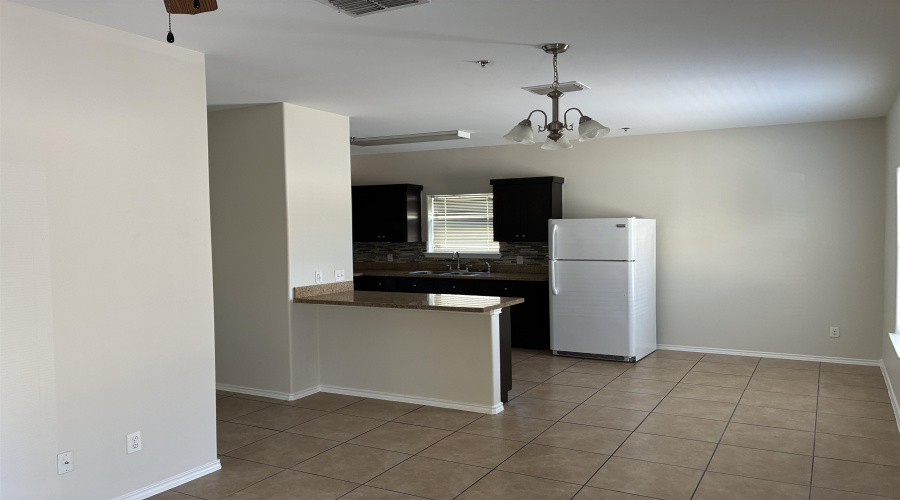 5402 Marcella Ave, LAREDO, Texas 78041, 2 Bedrooms Bedrooms, 4 Rooms Rooms,1 BathroomBathrooms,Residential,For Rent,5402 Marcella Ave,20263637