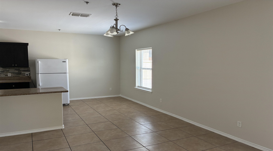 5402 Marcella Ave, LAREDO, Texas 78041, 2 Bedrooms Bedrooms, 4 Rooms Rooms,1 BathroomBathrooms,Residential,For Rent,5402 Marcella Ave,20263637