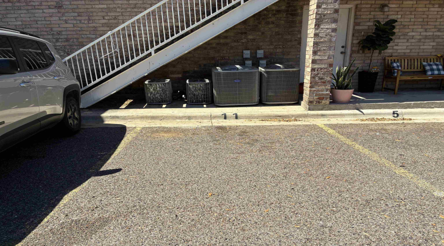 511 Shiloh Dr, LAREDO, Texas 78045, 1 Bedroom Bedrooms, 4 Rooms Rooms,1 BathroomBathrooms,Residential,For Rent,511 Shiloh Dr,20263638