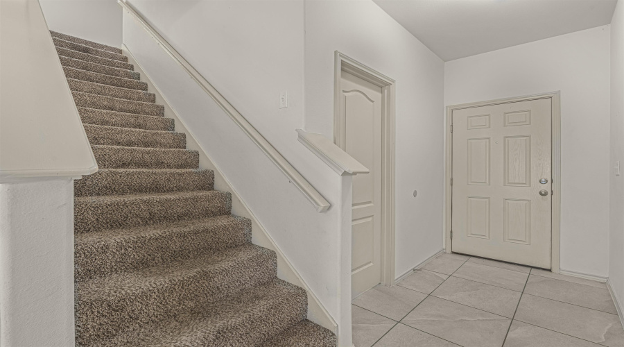 1601 Ann Harbor St, Laredo, Texas 78045, 4 Bedrooms Bedrooms, 7 Rooms Rooms,2 BathroomsBathrooms,Residential,For Sale,1601 Ann Harbor St,20263639