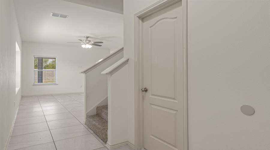 1601 Ann Harbor St, Laredo, Texas 78045, 4 Bedrooms Bedrooms, 7 Rooms Rooms,2 BathroomsBathrooms,Residential,For Sale,1601 Ann Harbor St,20263639