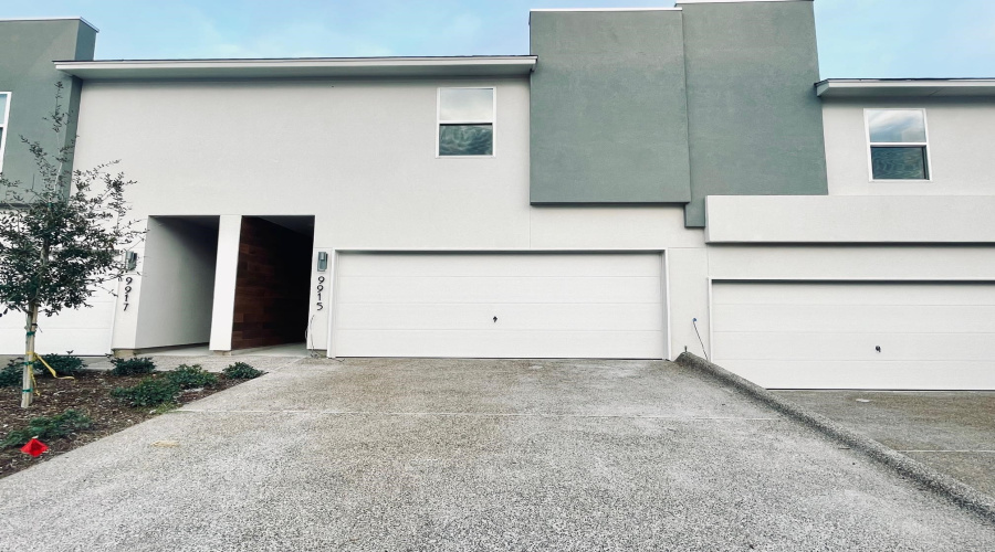 9915 Borna, LAREDO, Texas 78045, 3 Bedrooms Bedrooms, 6 Rooms Rooms,2 BathroomsBathrooms,Residential,For Rent,9915 Borna,20263640