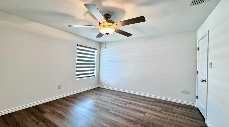 9915 Borna, LAREDO, Texas 78045, 3 Bedrooms Bedrooms, 6 Rooms Rooms,2 BathroomsBathrooms,Residential,For Rent,9915 Borna,20263640