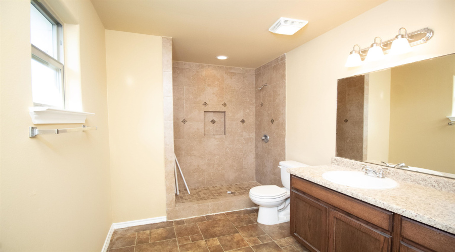 1525 Cozumel Dr, Laredo, Texas 78046, 3 Bedrooms Bedrooms, 6 Rooms Rooms,2 BathroomsBathrooms,Residential,For Rent,1525 Cozumel Dr,20263644