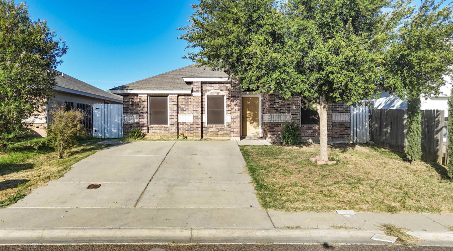 1525 Cozumel Dr, Laredo, Texas 78046, 3 Bedrooms Bedrooms, 6 Rooms Rooms,2 BathroomsBathrooms,Residential,For Rent,1525 Cozumel Dr,20263644