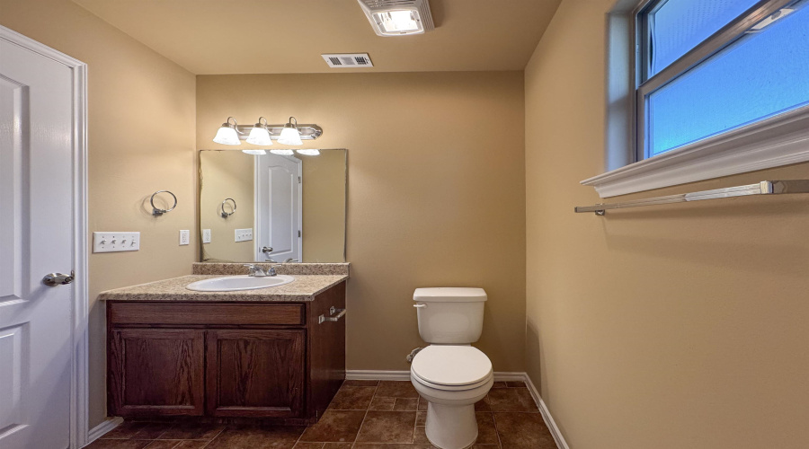 1525 Cozumel Dr, Laredo, Texas 78046, 3 Bedrooms Bedrooms, 6 Rooms Rooms,2 BathroomsBathrooms,Residential,For Rent,1525 Cozumel Dr,20263644