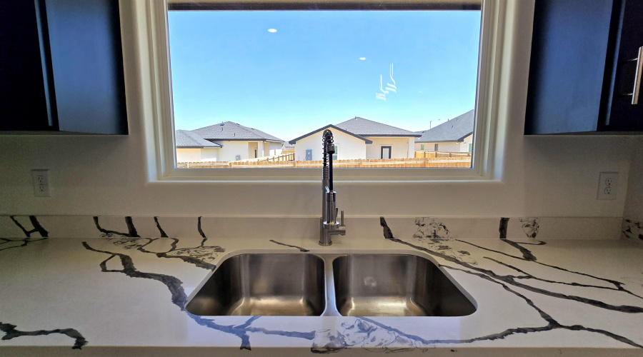 6006 Heather Loop, Laredo, Texas 78041, 3 Bedrooms Bedrooms, 4 Rooms Rooms,2 BathroomsBathrooms,Residential,For Sale,6006 Heather Loop,20263646