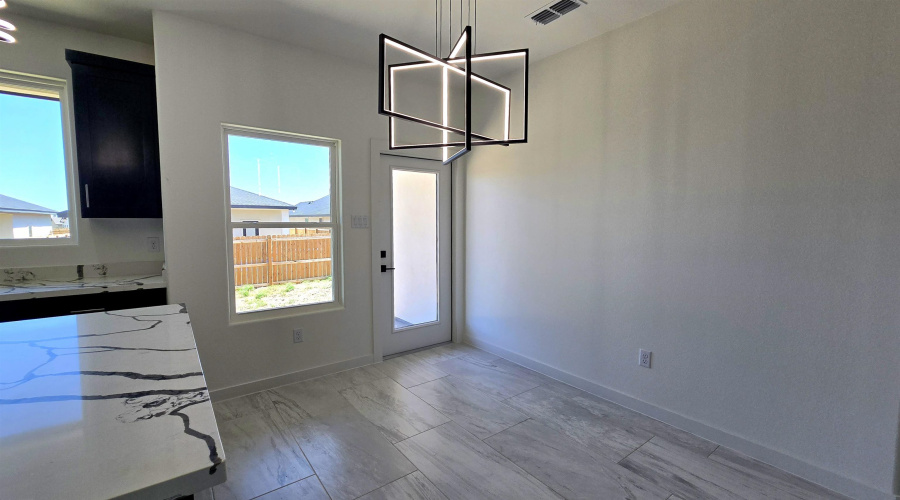6006 Heather Loop, Laredo, Texas 78041, 3 Bedrooms Bedrooms, 4 Rooms Rooms,2 BathroomsBathrooms,Residential,For Sale,6006 Heather Loop,20263646