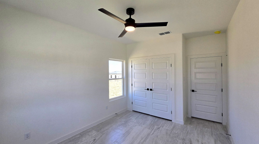 6006 Heather Loop, Laredo, Texas 78041, 3 Bedrooms Bedrooms, 4 Rooms Rooms,2 BathroomsBathrooms,Residential,For Sale,6006 Heather Loop,20263646