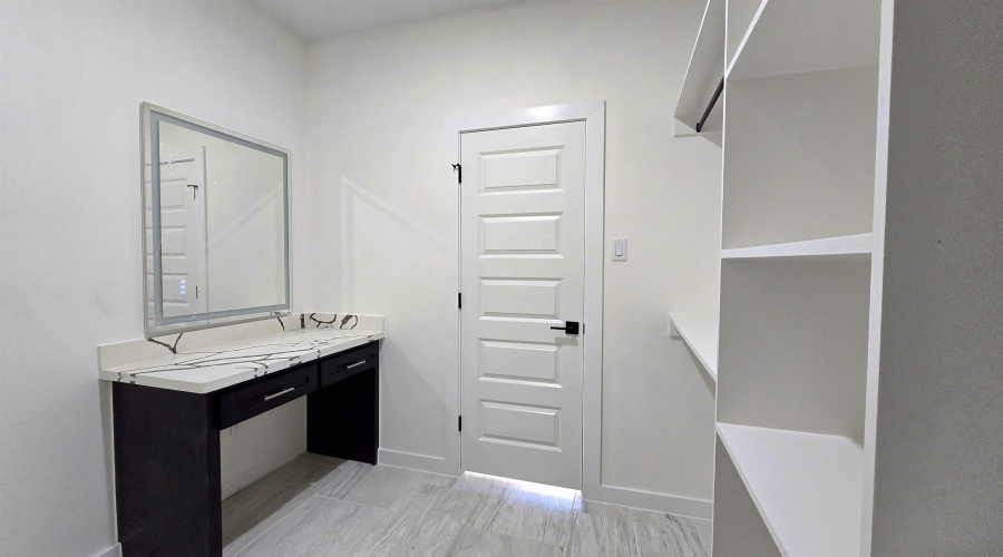 6006 Heather Loop, Laredo, Texas 78041, 3 Bedrooms Bedrooms, 4 Rooms Rooms,2 BathroomsBathrooms,Residential,For Sale,6006 Heather Loop,20263646