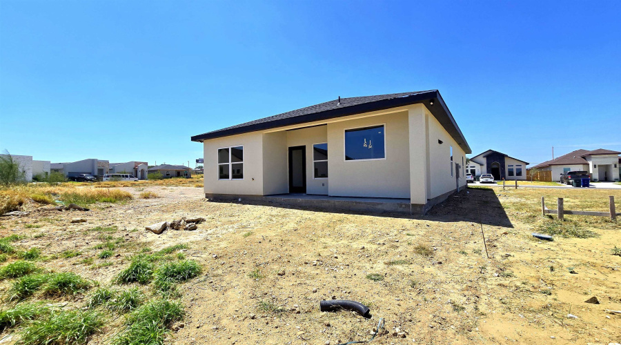 6006 Heather Loop, Laredo, Texas 78041, 3 Bedrooms Bedrooms, 4 Rooms Rooms,2 BathroomsBathrooms,Residential,For Sale,6006 Heather Loop,20263646