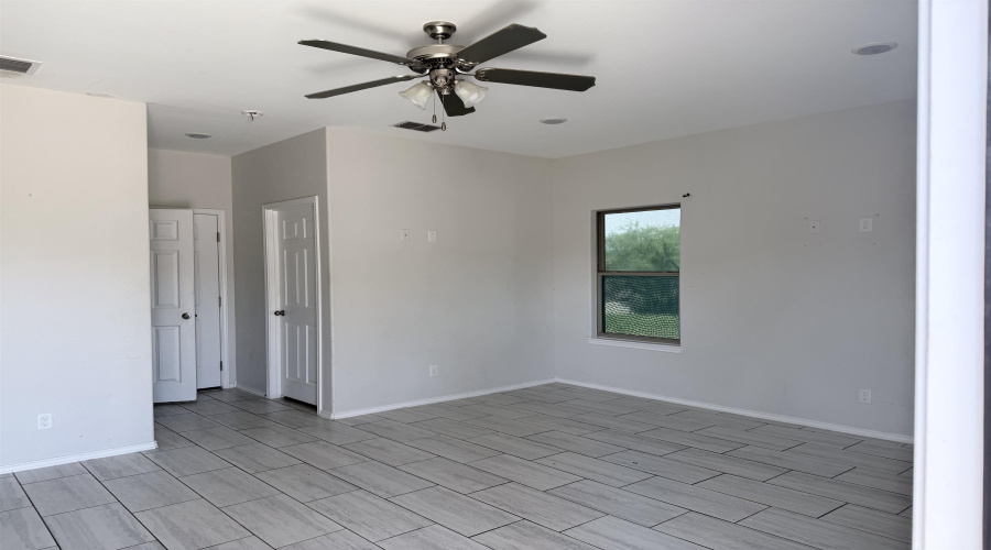 4320 Dorothy, Laredo, Texas 78043, 4 Bedrooms Bedrooms, 5 Rooms Rooms,2 BathroomsBathrooms,Residential,For Rent,4320 Dorothy,20263647