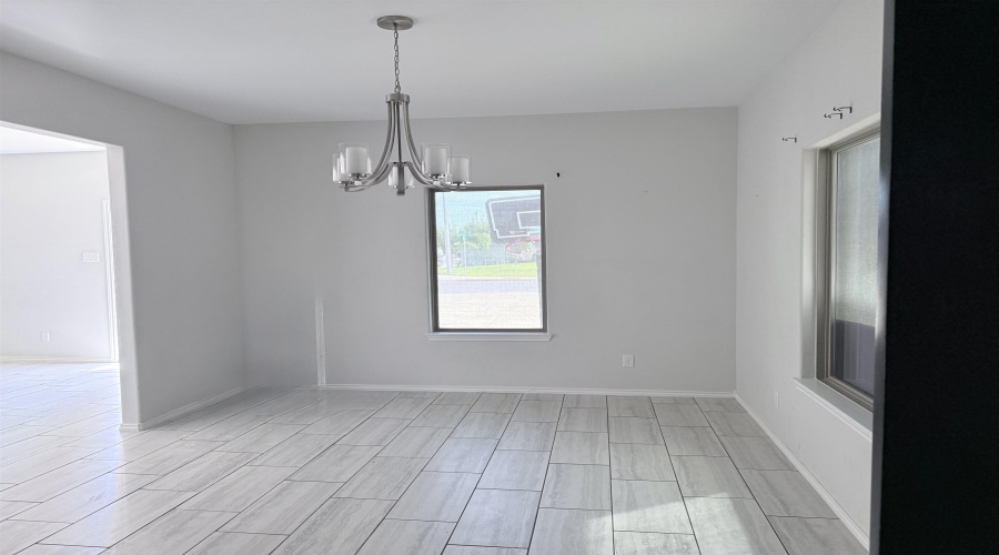 4320 Dorothy, Laredo, Texas 78043, 4 Bedrooms Bedrooms, 5 Rooms Rooms,2 BathroomsBathrooms,Residential,For Rent,4320 Dorothy,20263647