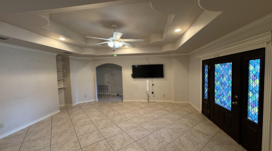 2102 Market St, Laredo, Texas 78043, 3 Bedrooms Bedrooms, 3 Rooms Rooms,2 BathroomsBathrooms,Residential,For Sale,2102 Market St,20263649