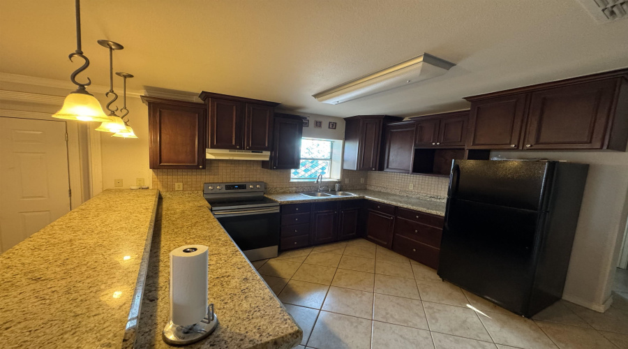 2102 Market St, Laredo, Texas 78043, 3 Bedrooms Bedrooms, 3 Rooms Rooms,2 BathroomsBathrooms,Residential,For Sale,2102 Market St,20263649