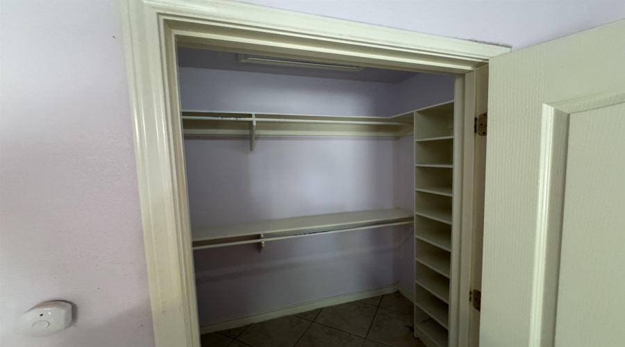 2102 Market St, Laredo, Texas 78043, 3 Bedrooms Bedrooms, 3 Rooms Rooms,2 BathroomsBathrooms,Residential,For Sale,2102 Market St,20263649