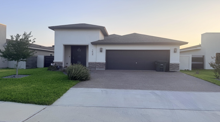 1406 Eagles LN, Laredo, Texas 78045, 3 Bedrooms Bedrooms, 5 Rooms Rooms,2 BathroomsBathrooms,Residential,For Sale,1406 Eagles LN,20263652