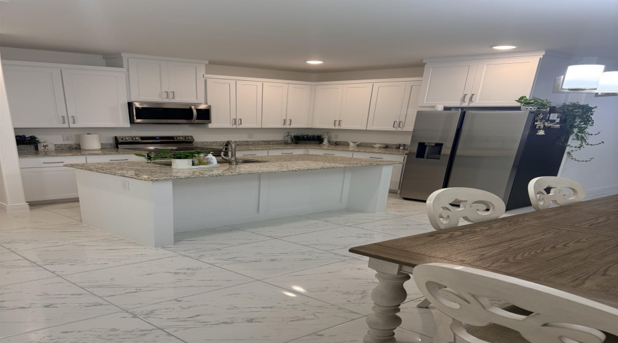 1406 Eagles LN, Laredo, Texas 78045, 3 Bedrooms Bedrooms, 5 Rooms Rooms,2 BathroomsBathrooms,Residential,For Sale,1406 Eagles LN,20263652