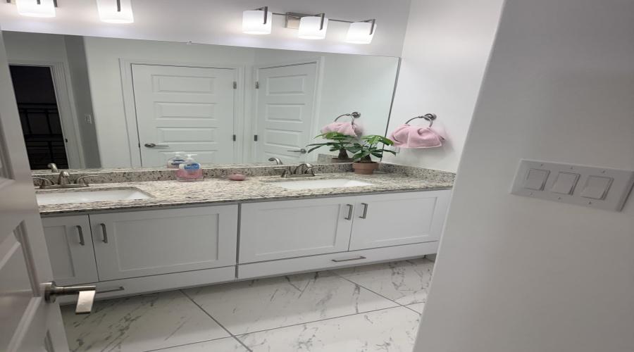 1406 Eagles LN, Laredo, Texas 78045, 3 Bedrooms Bedrooms, 5 Rooms Rooms,2 BathroomsBathrooms,Residential,For Sale,1406 Eagles LN,20263652