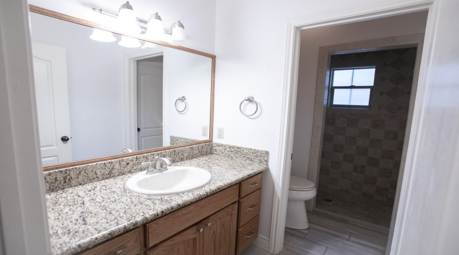 3811 Copper Bend Dr, Laredo, Texas 78045, 4 Bedrooms Bedrooms, 8 Rooms Rooms,2 BathroomsBathrooms,Residential,For Sale,3811 Copper Bend Dr,20263653