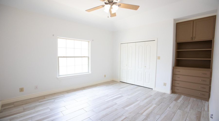 3811 Copper Bend Dr, Laredo, Texas 78045, 4 Bedrooms Bedrooms, 8 Rooms Rooms,2 BathroomsBathrooms,Residential,For Sale,3811 Copper Bend Dr,20263653