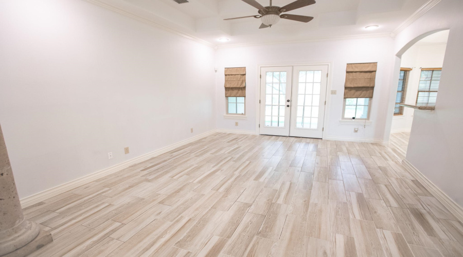 3811 Copper Bend Dr, Laredo, Texas 78045, 4 Bedrooms Bedrooms, 8 Rooms Rooms,2 BathroomsBathrooms,Residential,For Sale,3811 Copper Bend Dr,20263653