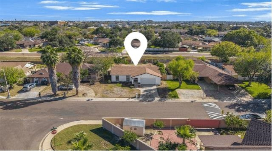 119 Kentucky St, LAREDO, Texas 78041, 3 Bedrooms Bedrooms, 4 Rooms Rooms,2 BathroomsBathrooms,Residential,For Sale,119 Kentucky St,20263654