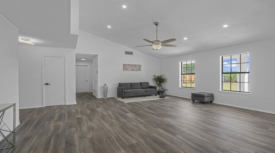 119 Kentucky St, LAREDO, Texas 78041, 3 Bedrooms Bedrooms, 4 Rooms Rooms,2 BathroomsBathrooms,Residential,For Sale,119 Kentucky St,20263654