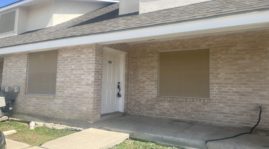 8911 McPherson Rd, LAREDO, Texas 78045-0000, 3 Bedrooms Bedrooms, 5 Rooms Rooms,3 BathroomsBathrooms,Residential,For Rent,8911 McPherson Rd,20263658