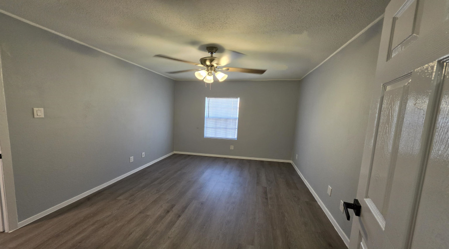3019 Corpus Christi St, Laredo, Texas 78043, 2 Bedrooms Bedrooms, 3 Rooms Rooms,1 BathroomBathrooms,Residential,For Rent,3019 Corpus Christi St,20263659