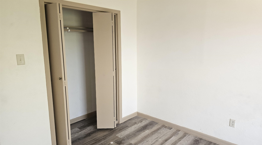 3220 San Salvador St, Laredo, Texas 78046, 4 Bedrooms Bedrooms, 3 Rooms Rooms,2 BathroomsBathrooms,Residential,For Sale,3220 San Salvador St,20263664