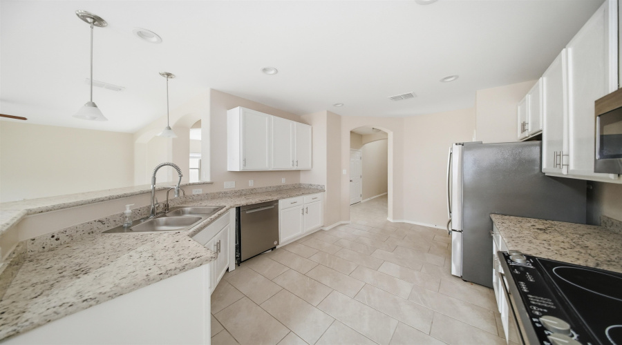 3208 Simmental Dr, LAREDO, Texas 78046, 3 Bedrooms Bedrooms, 7 Rooms Rooms,2 BathroomsBathrooms,Residential,For Sale,3208 Simmental Dr,20263666