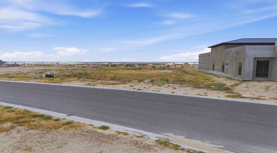 14 Acantilado Dr., Laredo, Texas 78045, ,Land,For Sale,14 Acantilado Dr.,20263668