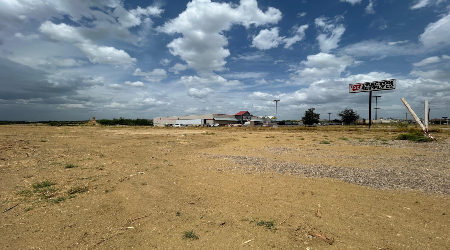 4020 U.S. Hwy 359, Laredo, Texas 78040, ,Land,For Sale,4020 U.S. Hwy 359,20263675