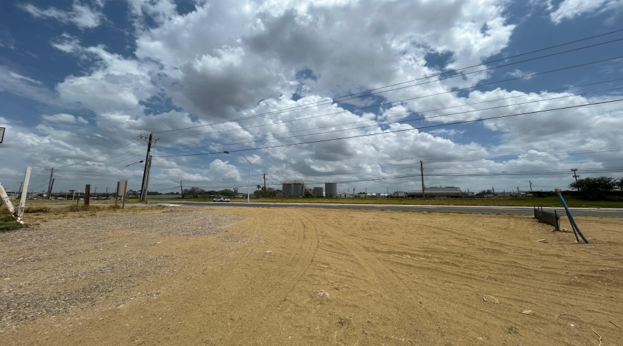 4020 U.S. Hwy 359, Laredo, Texas 78040, ,Land,For Sale,4020 U.S. Hwy 359,20263675