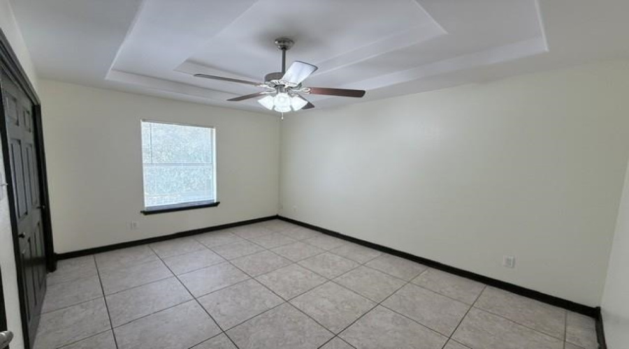 529 Norwich Lp, Laredo, Texas 78045, 2 Bedrooms Bedrooms, 4 Rooms Rooms,1 BathroomBathrooms,Residential,For Rent,529 Norwich Lp,20263672