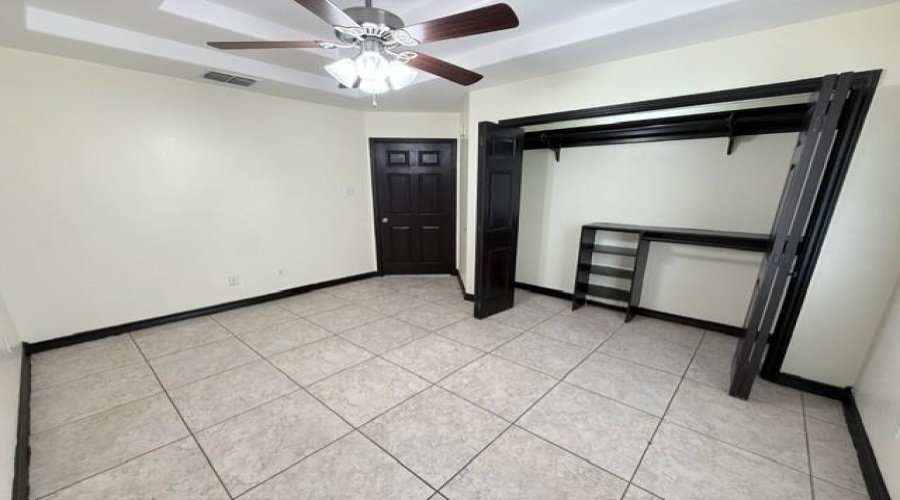 529 Norwich Lp, Laredo, Texas 78045, 2 Bedrooms Bedrooms, 4 Rooms Rooms,1 BathroomBathrooms,Residential,For Rent,529 Norwich Lp,20263672