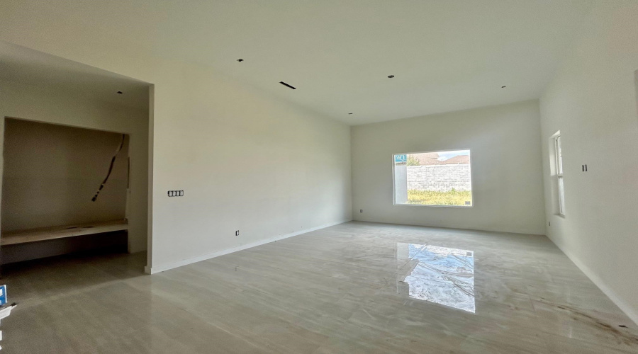 8703 Plantation East Dr, Laredo, Texas 78045, 3 Bedrooms Bedrooms, 6 Rooms Rooms,3 BathroomsBathrooms,Residential,For Sale,8703 Plantation East Dr,20263673