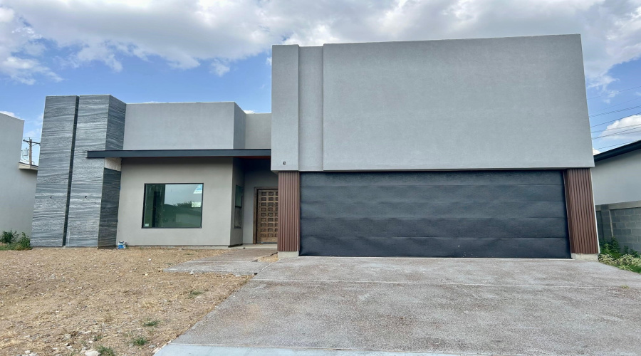 8703 Plantation East Dr, Laredo, Texas 78045, 3 Bedrooms Bedrooms, 6 Rooms Rooms,3 BathroomsBathrooms,Residential,For Sale,8703 Plantation East Dr,20263673