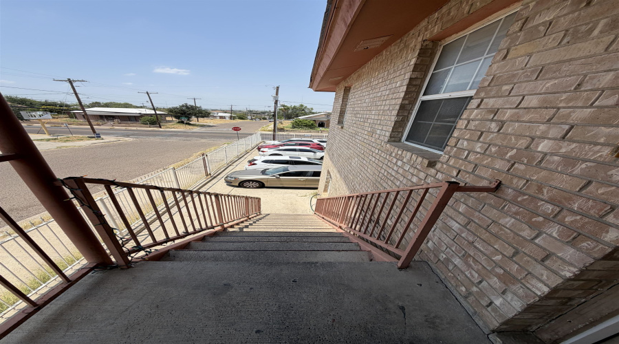 2601 Springfield Ave, LAREDO, Texas 78040, 2 Bedrooms Bedrooms, 4 Rooms Rooms,1 BathroomBathrooms,Residential,For Rent,2601 Springfield Ave,20263678