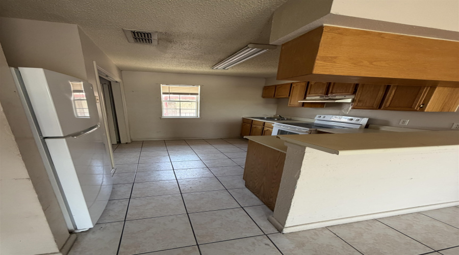 2601 Springfield Ave, LAREDO, Texas 78040, 2 Bedrooms Bedrooms, 4 Rooms Rooms,1 BathroomBathrooms,Residential,For Rent,2601 Springfield Ave,20263678