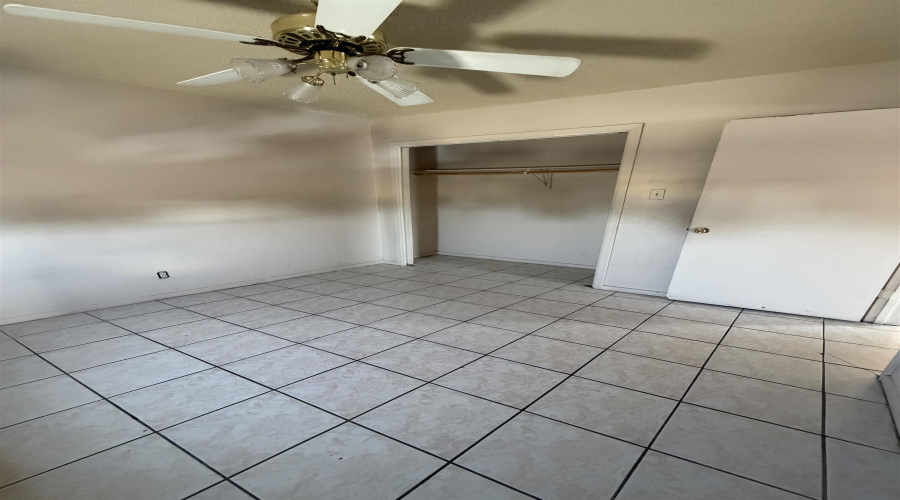 2601 Springfield Ave, LAREDO, Texas 78040, 2 Bedrooms Bedrooms, 4 Rooms Rooms,1 BathroomBathrooms,Residential,For Rent,2601 Springfield Ave,20263678